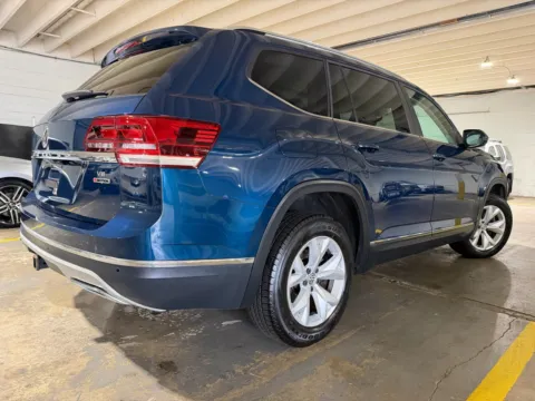 More photos of 2018 Volkswagen Atlas 3.6L V6 SEL at 101 Motors, NJ