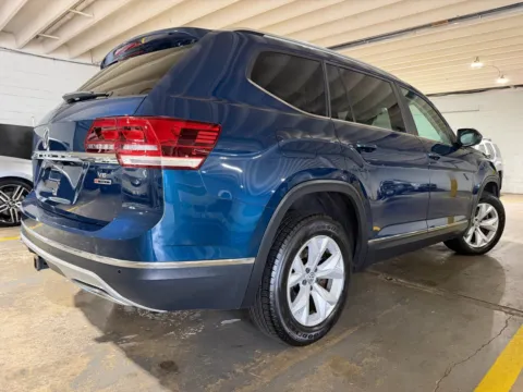 More photos of 2018 Volkswagen Atlas 3.6L V6 SEL at 101 Motors, NJ