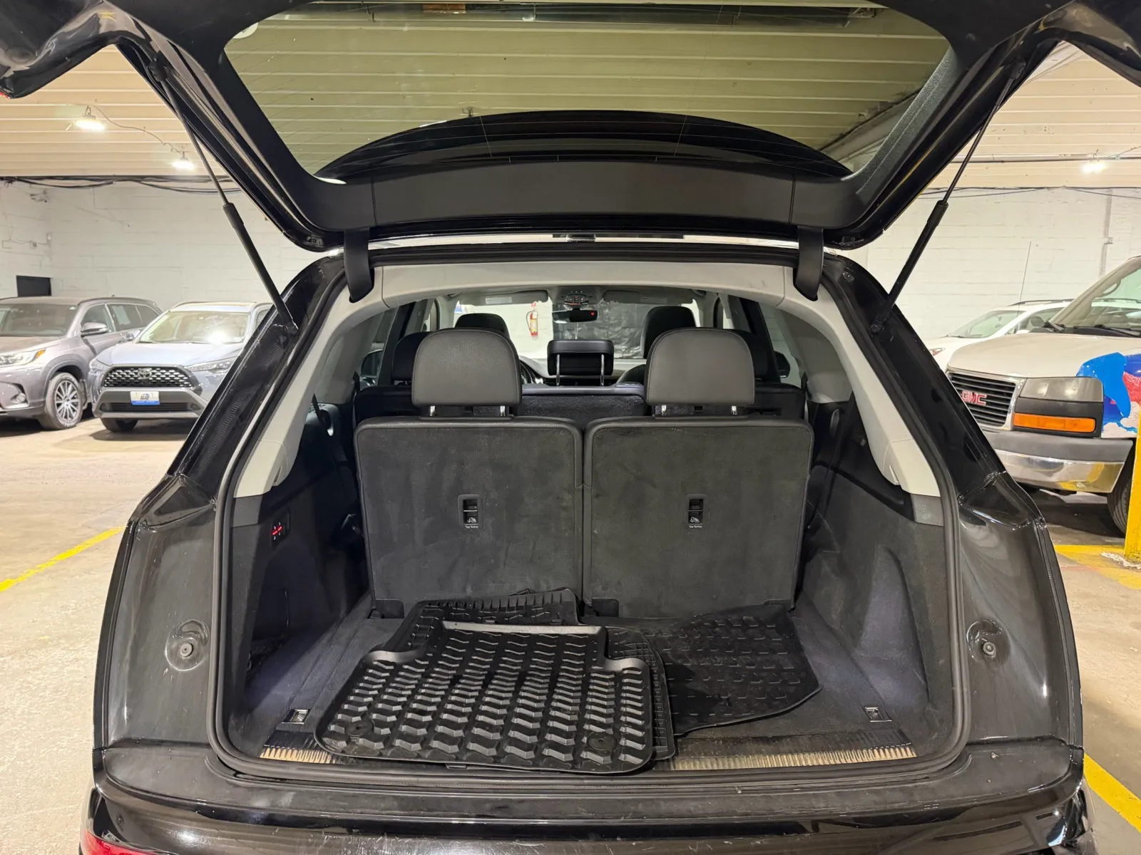 Audi Q7 photo 6