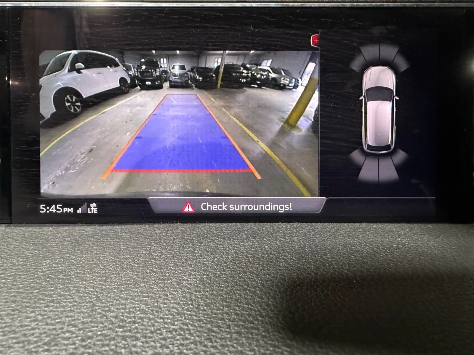Audi Q7 photo 17