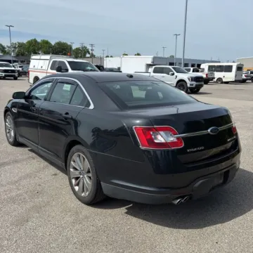 More photos of 2010 Ford Taurus Limited at 101 Motors, NJ