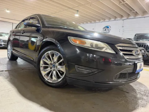 More photos of 2010 Ford Taurus Limited at 101 Motors, NJ