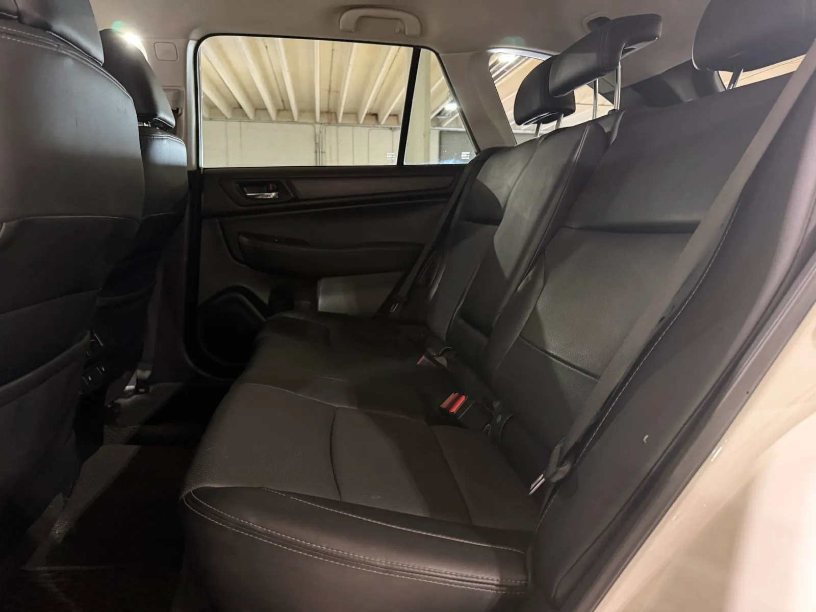 Subaru Outback photo 12