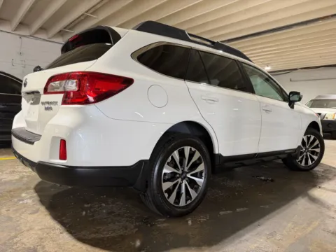 More photos of 2017 Subaru Outback 3.6R Limited at 101 Motors, NJ