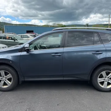 More photos of 2014 Toyota RAV4 XLE at 101 Motors, NJ
