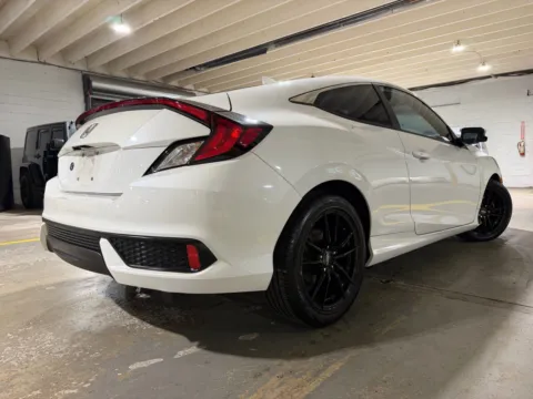 More photos of 2017 Honda Civic EX-L at 101 Motors, NJ