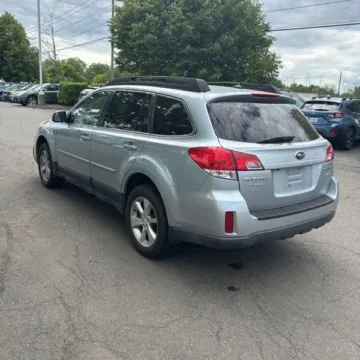More photos of 2013 Subaru Outback 2.5i Limited at 101 Motors, NJ