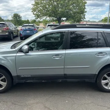 More photos of 2013 Subaru Outback 2.5i Limited at 101 Motors, NJ