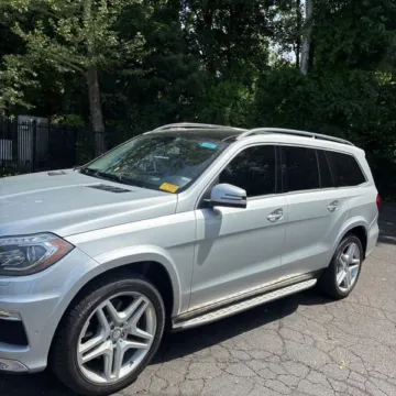 Photos of 2016 Mercedes-Benz GL 550 4MATIC for sale in Carlstadt, NJ at 101 Motors
