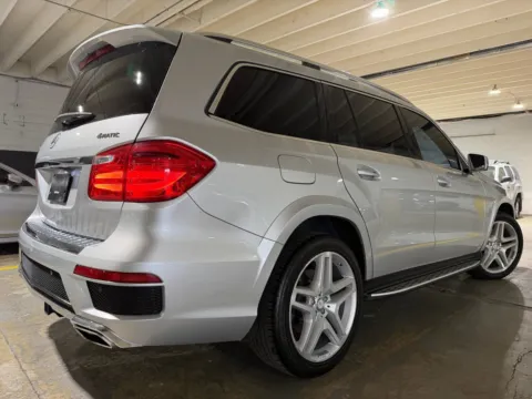 More photos of 2016 Mercedes-Benz GL 550 4MATIC at 101 Motors, NJ