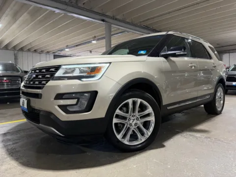 Photos of 2017 Ford Explorer XLT for sale in Carlstadt, NJ at 101 Motors
