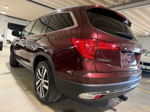 Another view of 2017 Honda Pilot Touring for sale in Carlstadt, NJ at 101 Motors