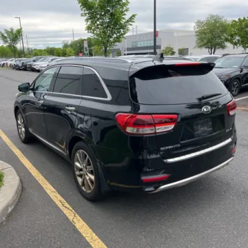 More photos of 2018 Kia Sorento 3.3L SXL at 101 Motors, NJ