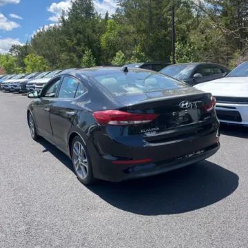 More photos of 2017 Hyundai Elantra Limited at 101 Motors, NJ
