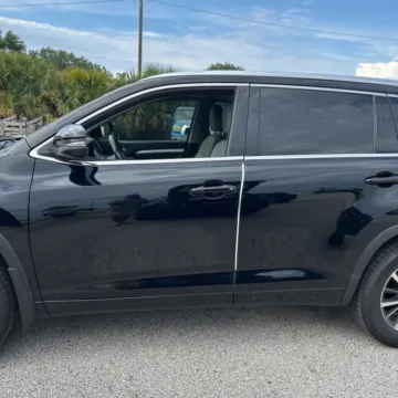 Another view of 2017 Toyota Highlander XLE for sale in Carlstadt, NJ at 101 Motors