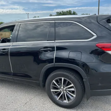 More photos of 2017 Toyota Highlander XLE at 101 Motors, NJ