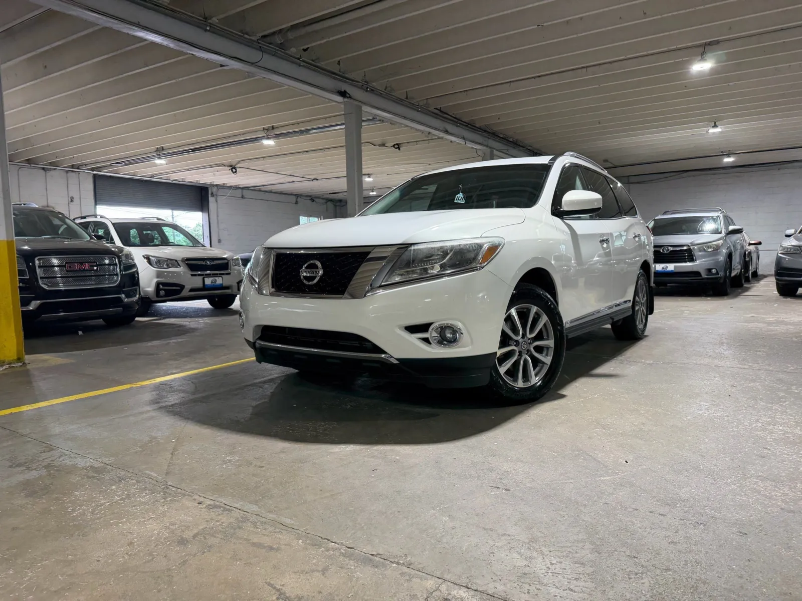 White 2014 Nissan Pathfinder SL for sale in Carlstadt, NJ