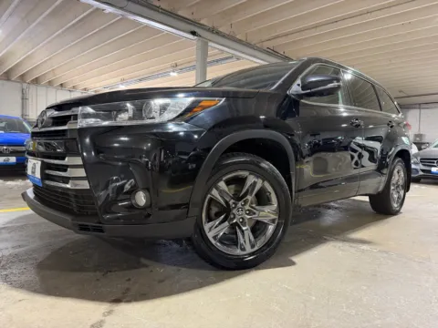 Photos of 2017 Toyota Highlander Limited Platinum for sale in Carlstadt, NJ at 101 Motors