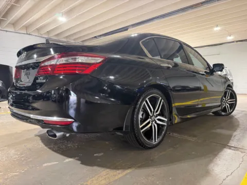 More photos of 2017 Honda Accord Touring V6 at 101 Motors, NJ