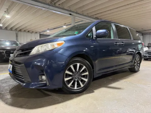 Photos of 2018 Toyota Sienna XLE Premium 7 Passenger for sale in Carlstadt, NJ at 101 Motors