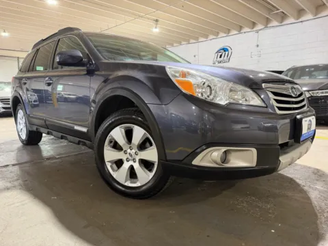 More photos of 2012 Subaru Outback 2.5i Limited at 101 Motors, NJ