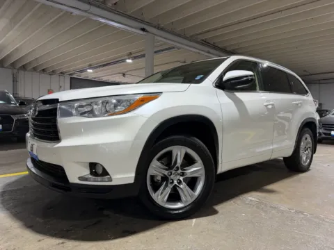 Photos of 2015 Toyota Highlander Limited V6 for sale in Carlstadt, NJ at 101 Motors
