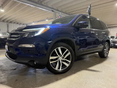 Photos of 2017 Honda Pilot Touring for sale in Carlstadt, NJ at 101 Motors