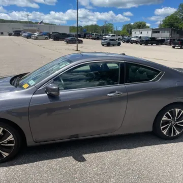 More photos of 2017 Honda Accord EX-L at 101 Motors, NJ
