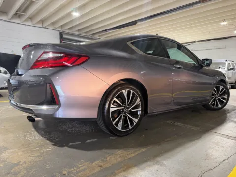 More photos of 2017 Honda Accord EX-L at 101 Motors, NJ