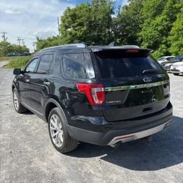 More photos of 2016 Ford Explorer Limited at 101 Motors, NJ