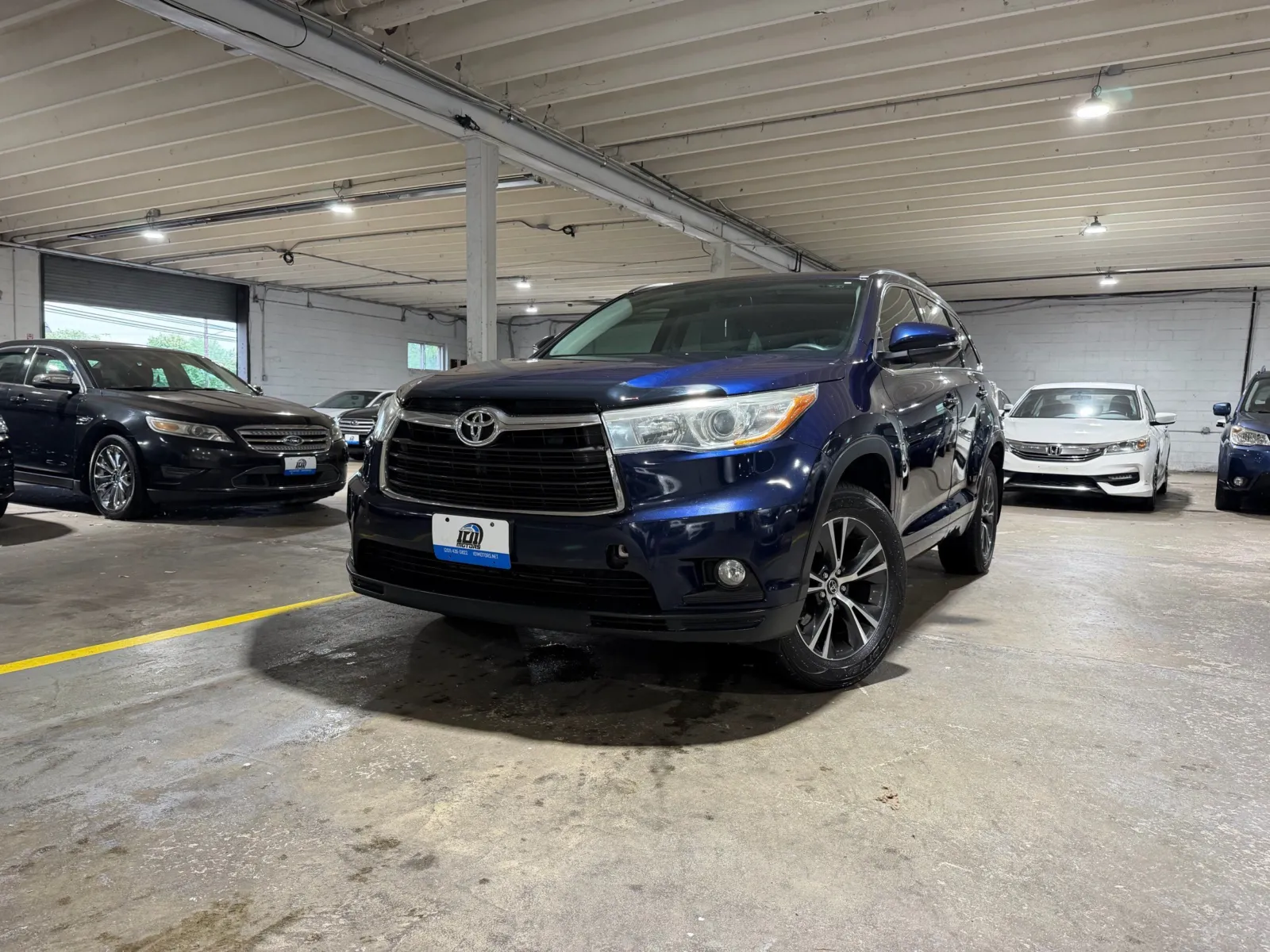 Blue 2016 Toyota Highlander XLE V6 for sale in Carlstadt, NJ