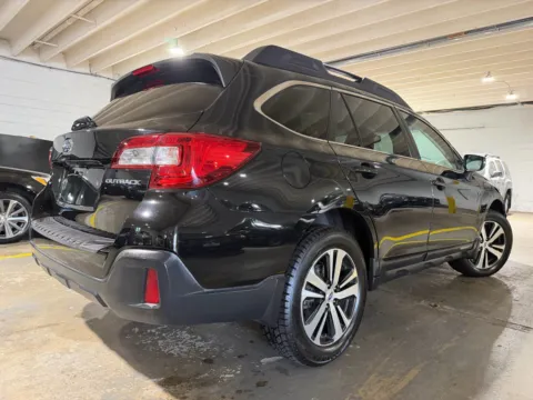 More photos of 2018 Subaru Outback 2.5i Limited at 101 Motors, NJ