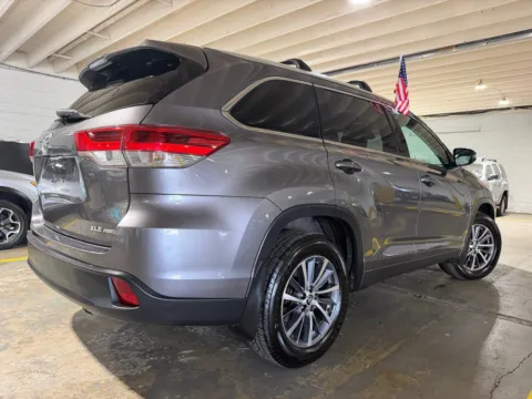 More photos of 2018 Toyota Highlander XLE at 101 Motors, NJ