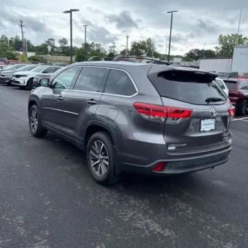 More photos of 2018 Toyota Highlander XLE at 101 Motors, NJ