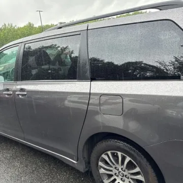 More photos of 2018 Toyota Sienna XLE 8 Passenger at 101 Motors, NJ