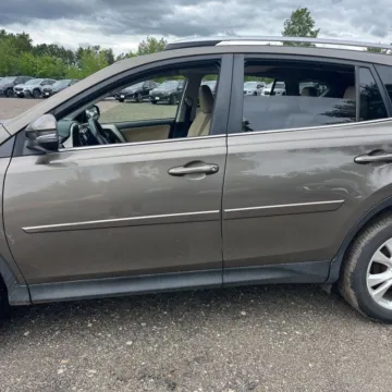 More photos of 2015 Toyota RAV4 Limited at 101 Motors, NJ