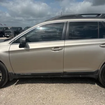 More photos of 2015 Subaru Outback 3.6R Limited at 101 Motors, NJ