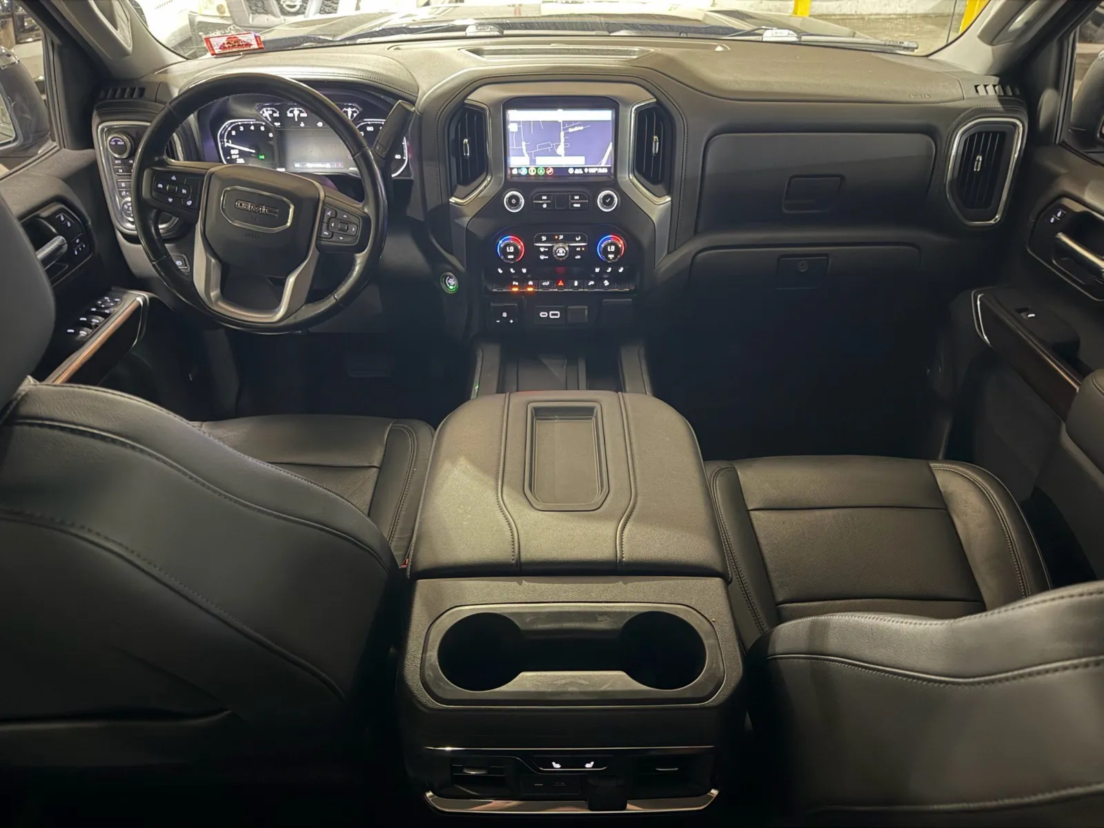 GMC Sierra photo 7