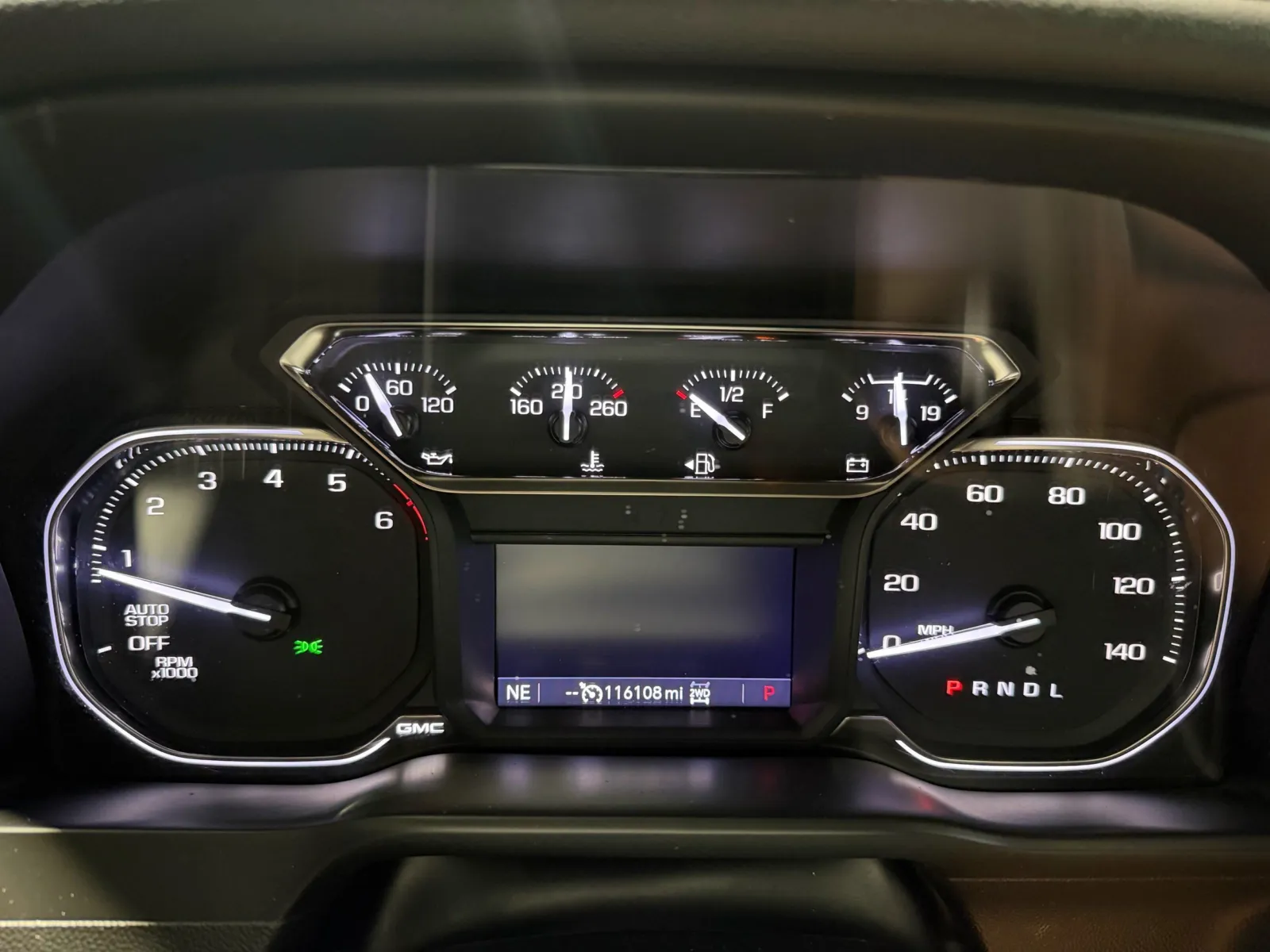 GMC Sierra photo 13