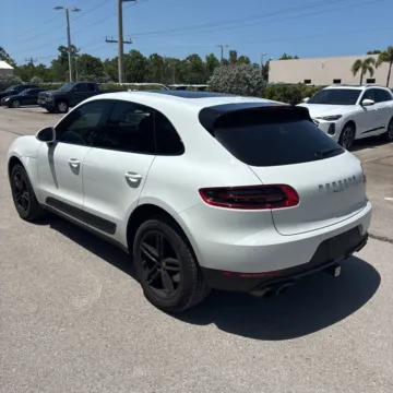 More photos of 2018 Porsche Macan S at 101 Motors, NJ