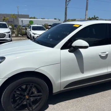 Photos of 2018 Porsche Macan S for sale in Carlstadt, NJ at 101 Motors