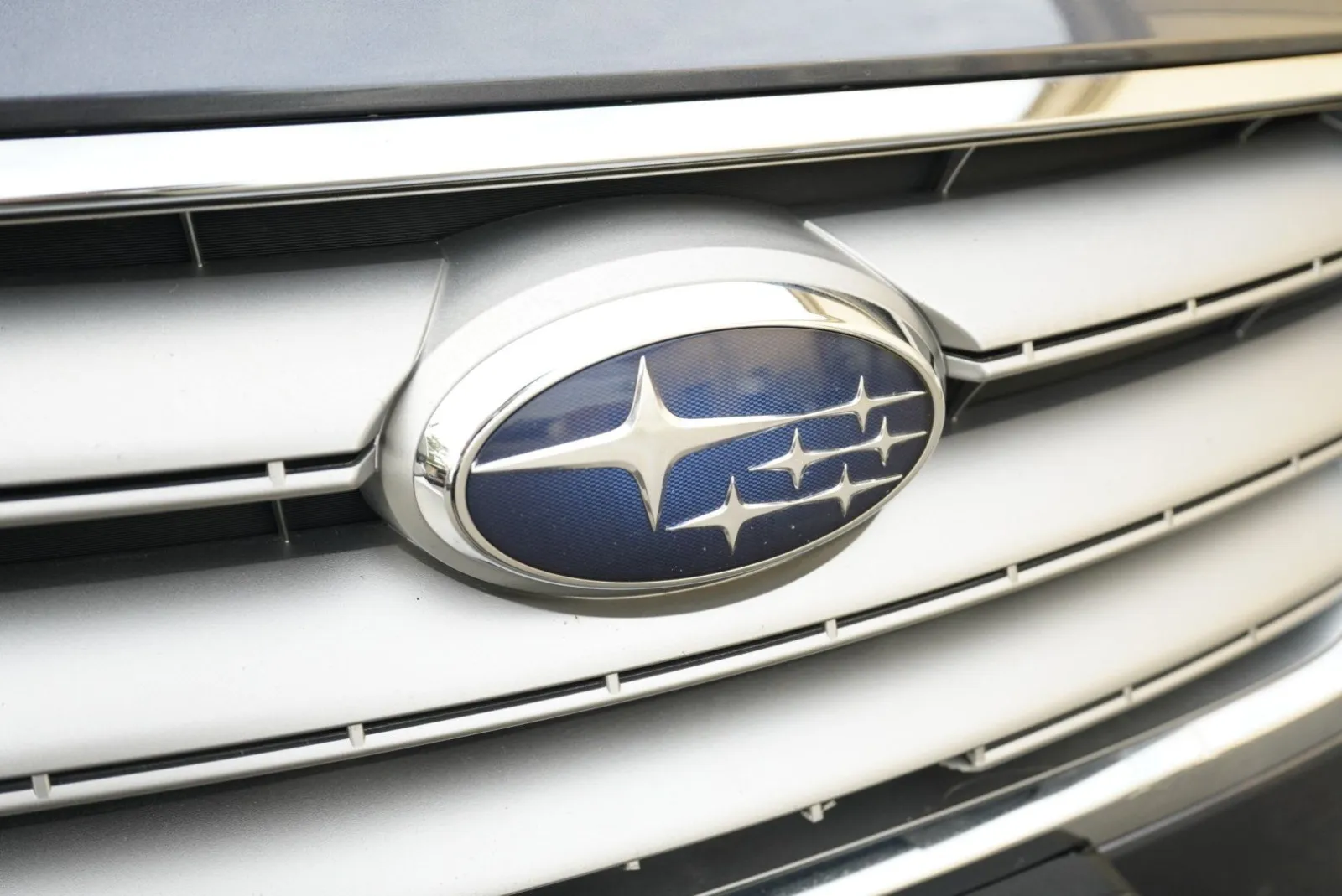 Subaru Legacy photo 10