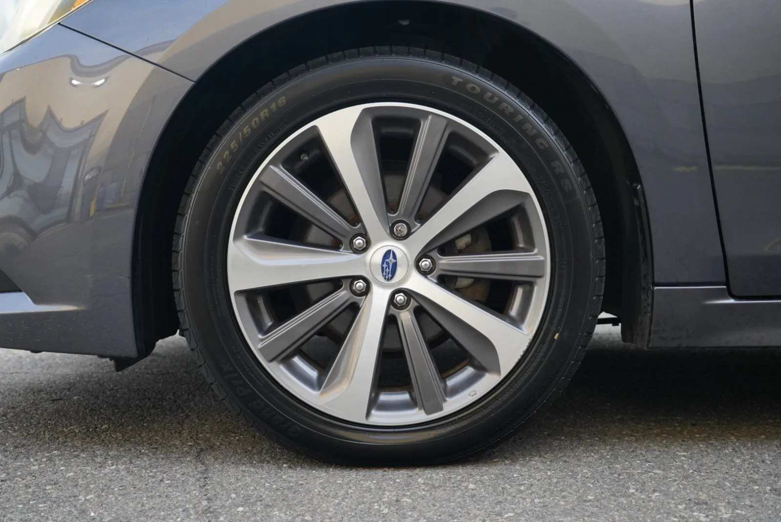 Subaru Legacy photo 14