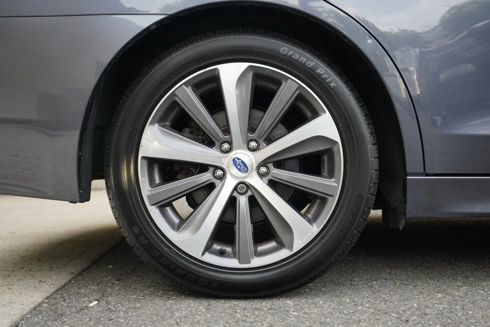 Subaru Legacy photo 16