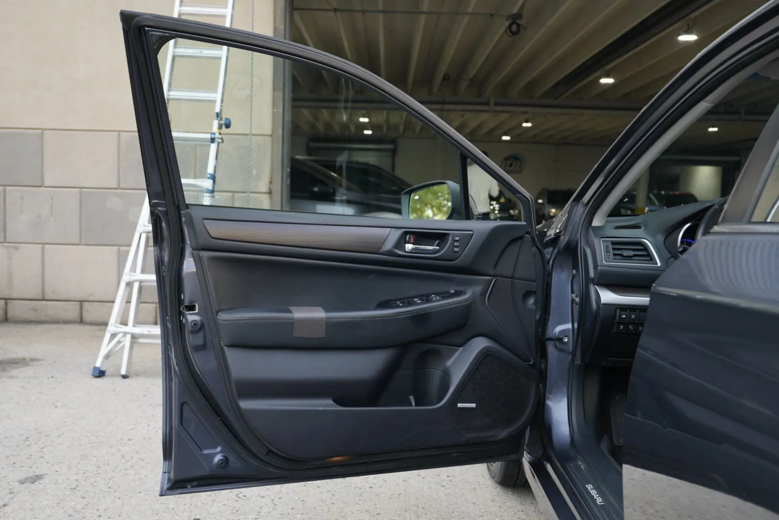 Subaru Legacy photo 18