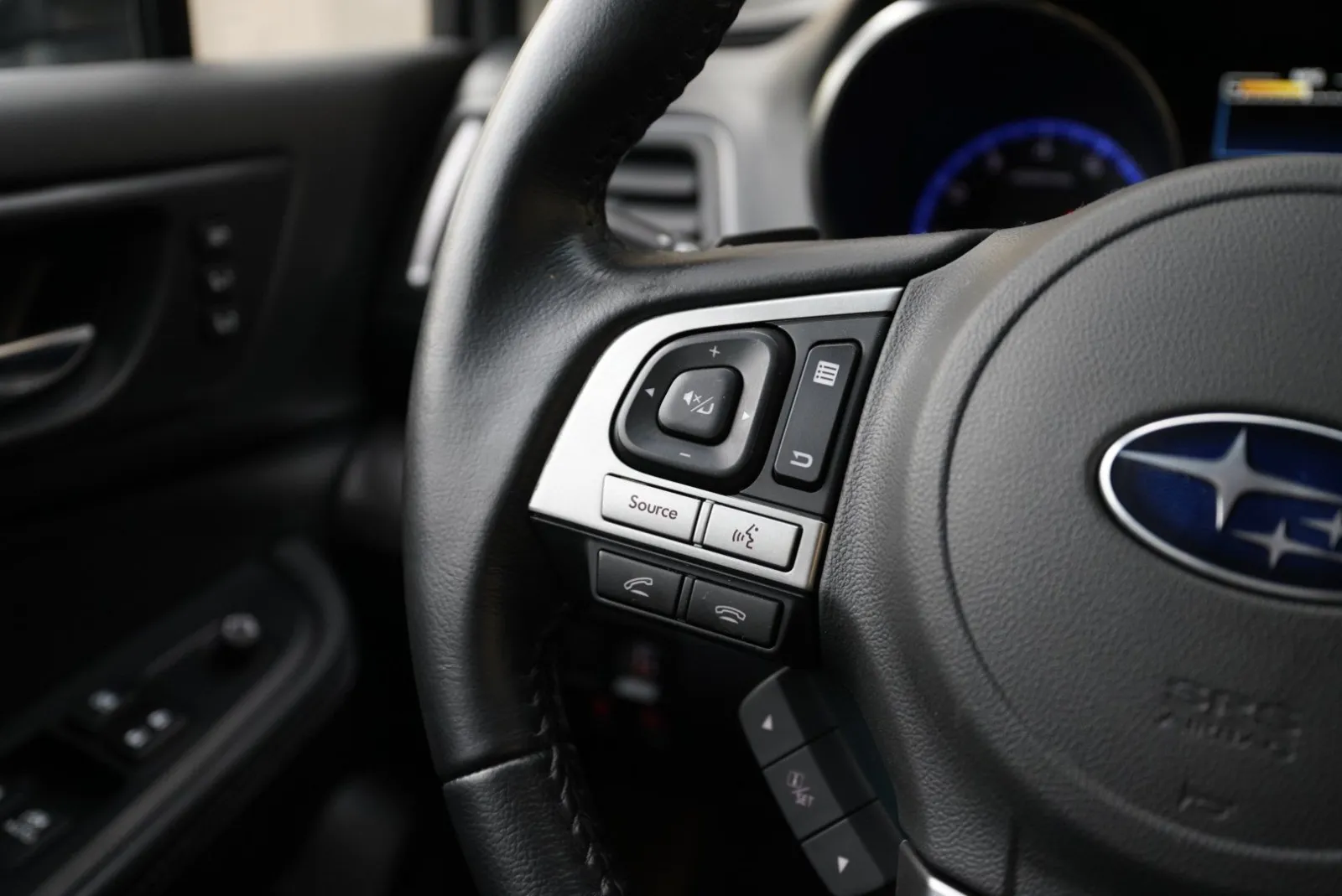 Subaru Legacy photo 50