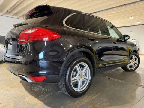 More photos of 2014 Porsche Cayenne S at 101 Motors, NJ