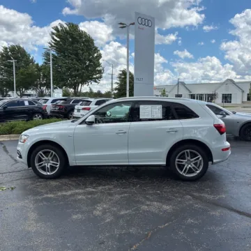 Another view of 2017 Audi Q5 3.0T Premium Plus for sale in Carlstadt, NJ at 101 Motors