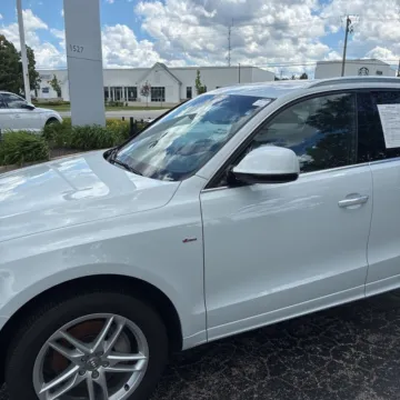 Photos of 2017 Audi Q5 3.0T Premium Plus for sale in Carlstadt, NJ at 101 Motors