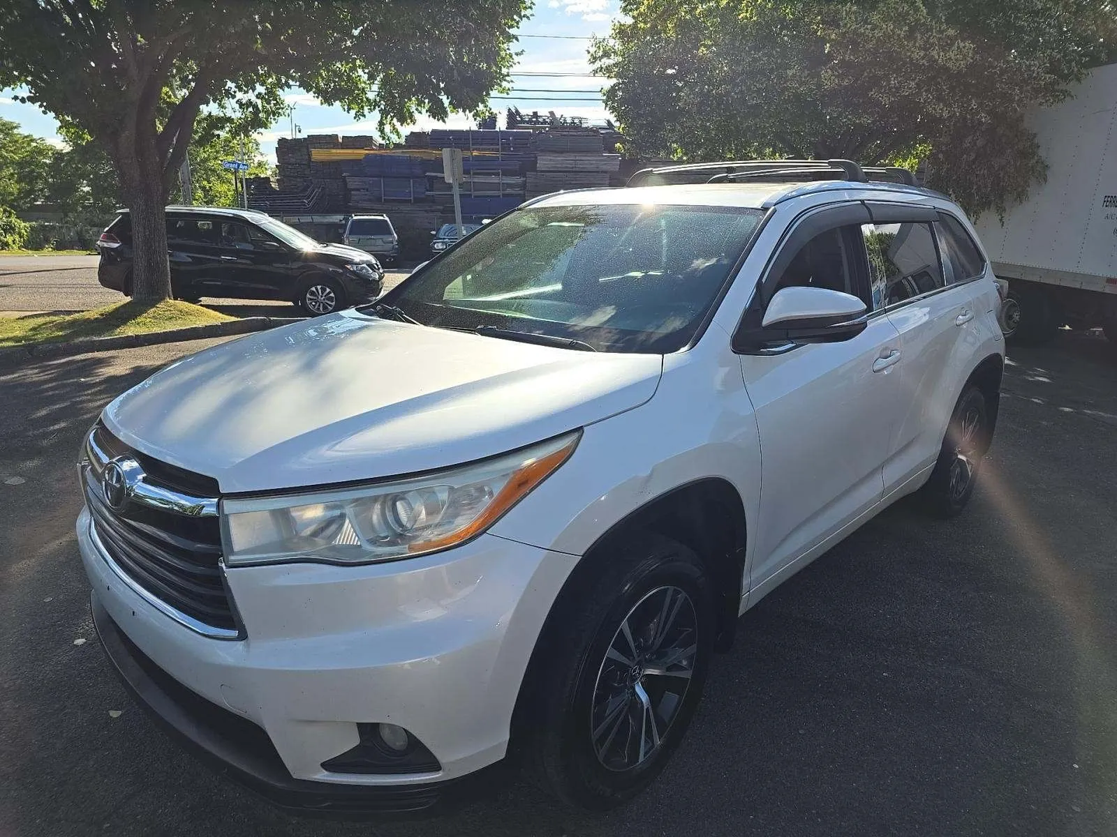 White 2016 Toyota Highlander XLE V6 for sale in Carlstadt, NJ
